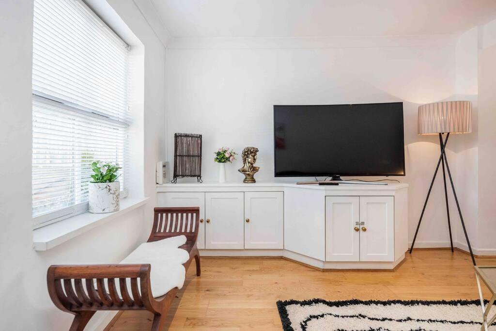 Stunning Victorian 3 Bed House Central Windsor Exterior photo
